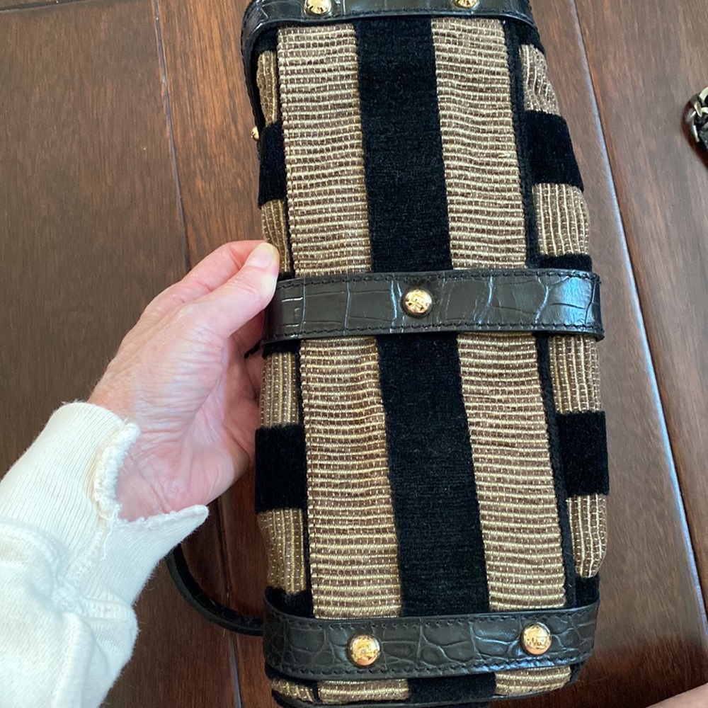 Fendi Black and Gold Striped Top Handle Bag - Picture 5 of 6